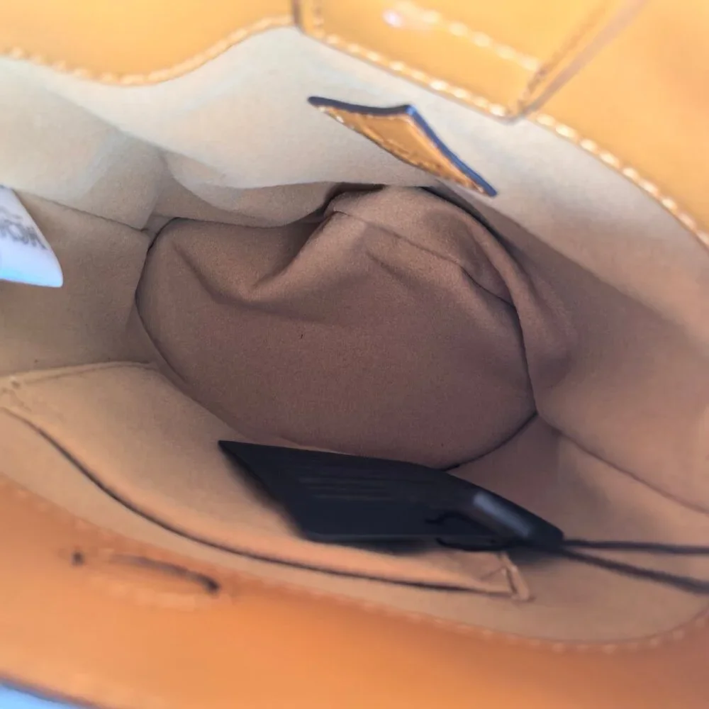 MCM AREN Mini Tote Bag Crossbody Bag Bucket Bag Women's Bag - Picture 6 of 8